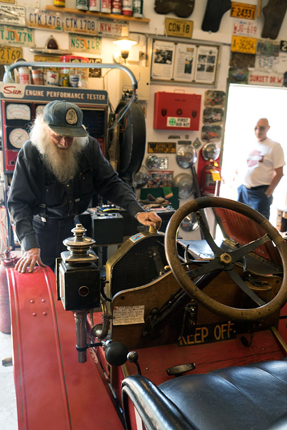 Marl starts antique car.