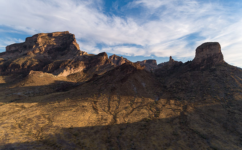 Saddle Mountain - Blocks and spires adorn Saddle Mountain's north face.