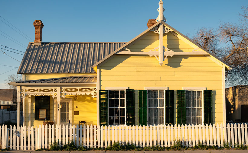 Schwertner House - Built as an overnight barracks for Army officers during the Apache Wars, the Schwertner family bought and lived in the house until 1980.