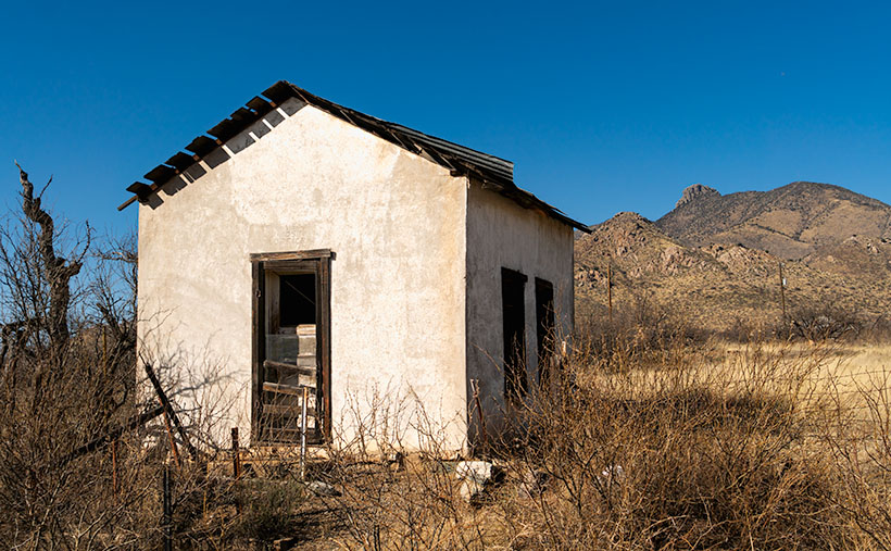 White House - An abandoned dwelling of some sort in the ghost town of Dos Cabezas.
